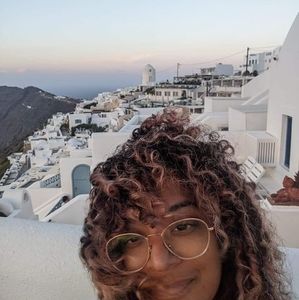 Meet your Posher, Stephanie